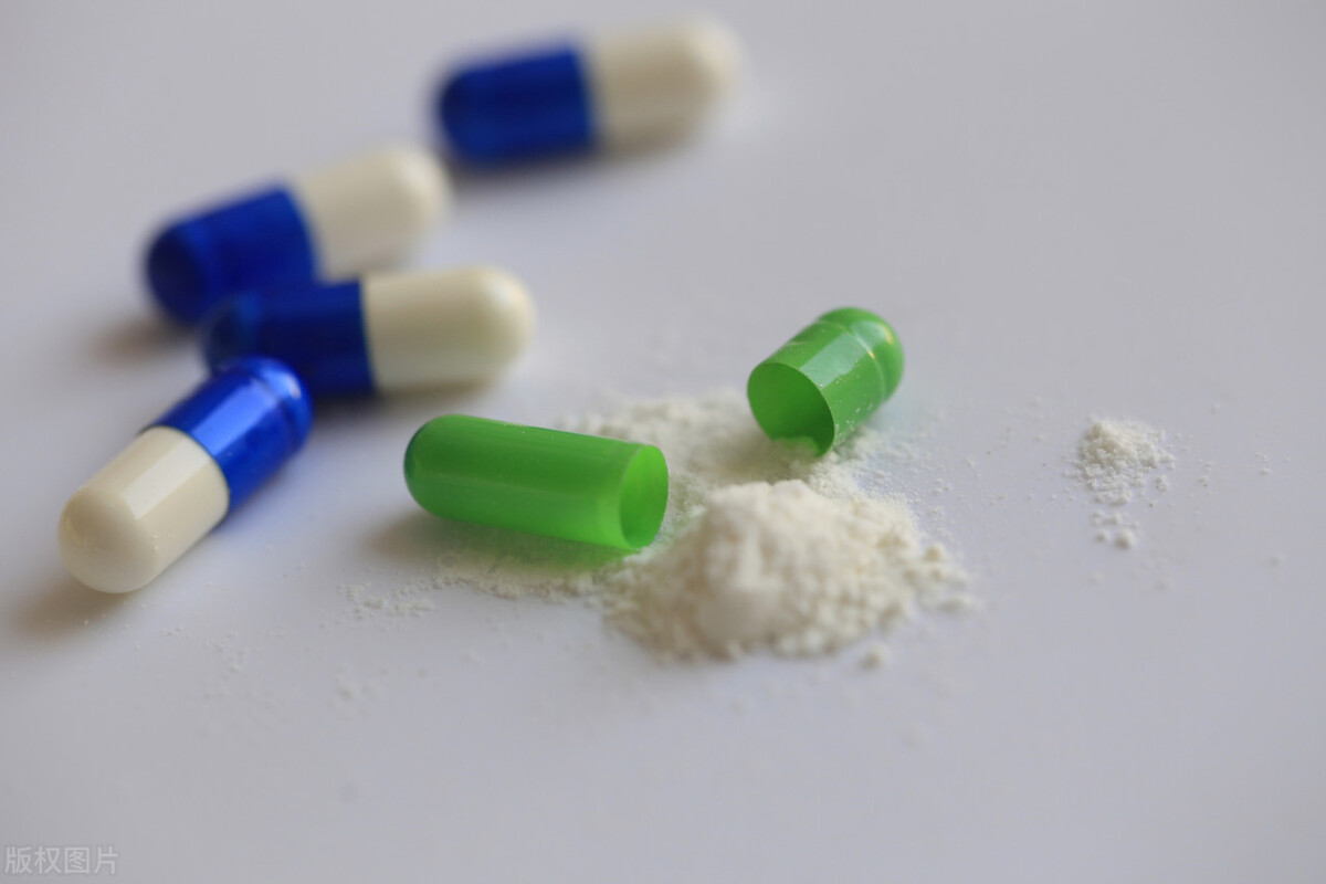 达克宁与达克罗宁有区别吗,达克宁软膏男士瘙痒