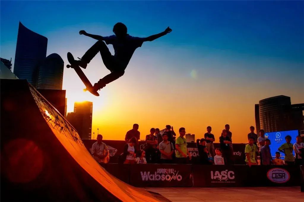 实体店即将崛起,2023实体店崛起