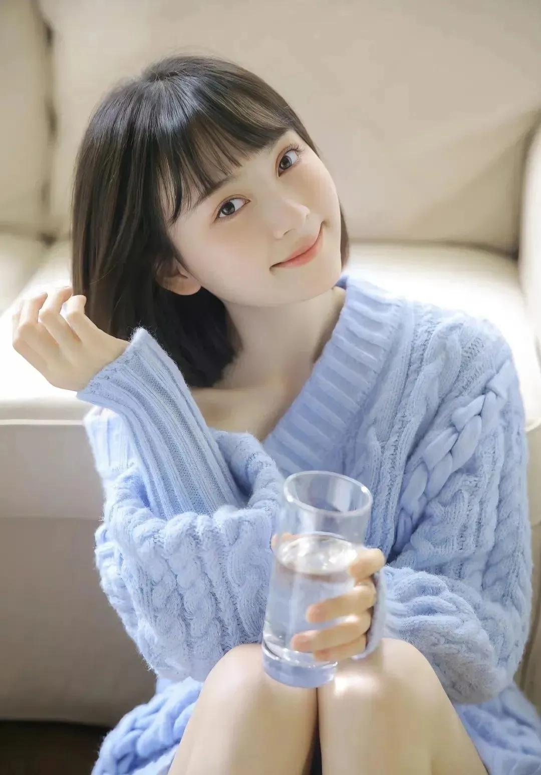 从上往下结的经典v领毛衣,慵懒风麻花v领毛衣女