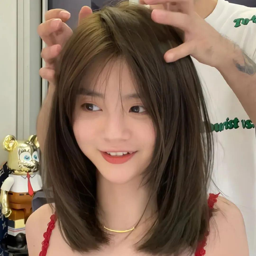 高层次锁骨发中长怎么剪,高层次锁骨发中长怎么造型