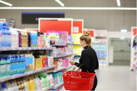 这几种洗发水会导致脱发,这3类洗发水慎用