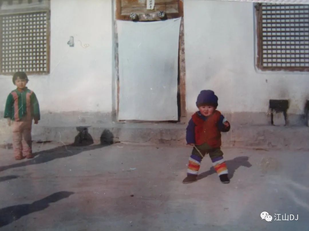 童年温馨的热炕头,怀念小时候睡炕头