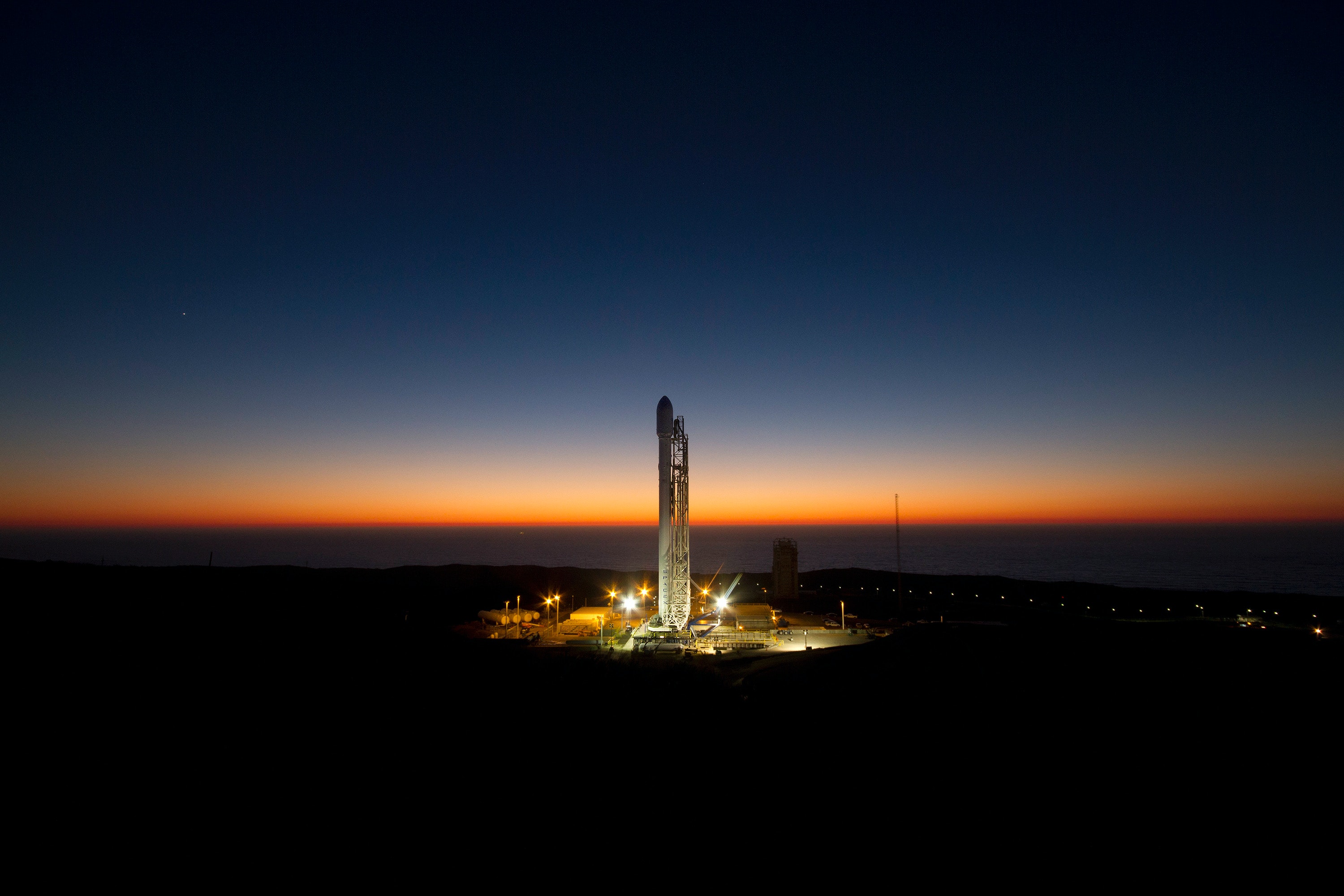 午报|火箭发射也能拼单了；云存储逾期会永久删除