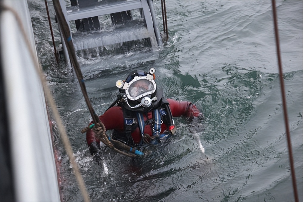 是谁炸毁了“北溪”管道？这是一个专业技术问题。