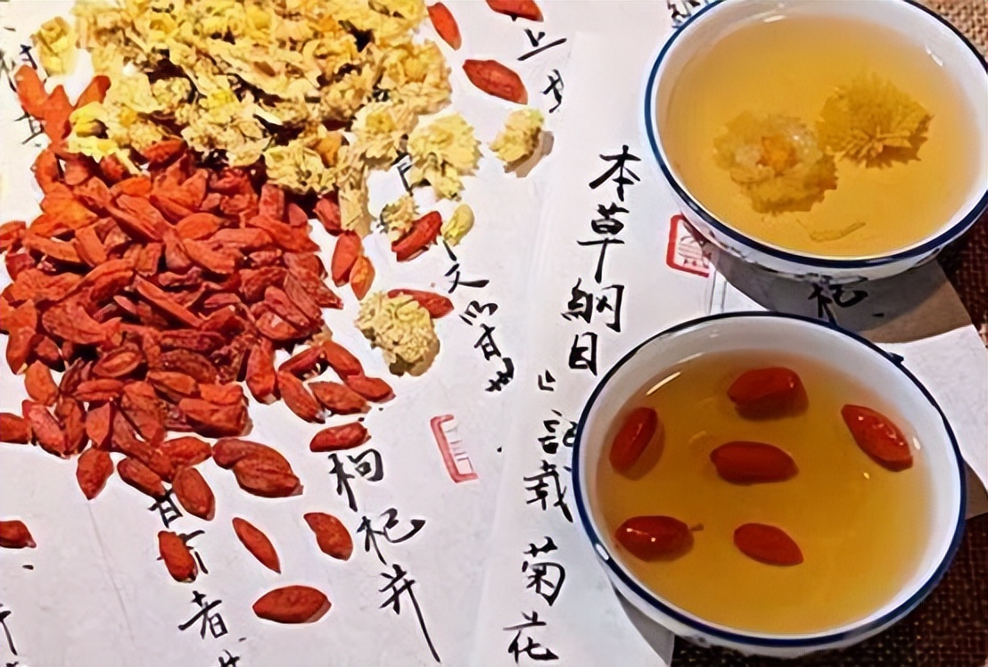 夏天多喝菊花茶排毒,夏天喝菊花茶降火么