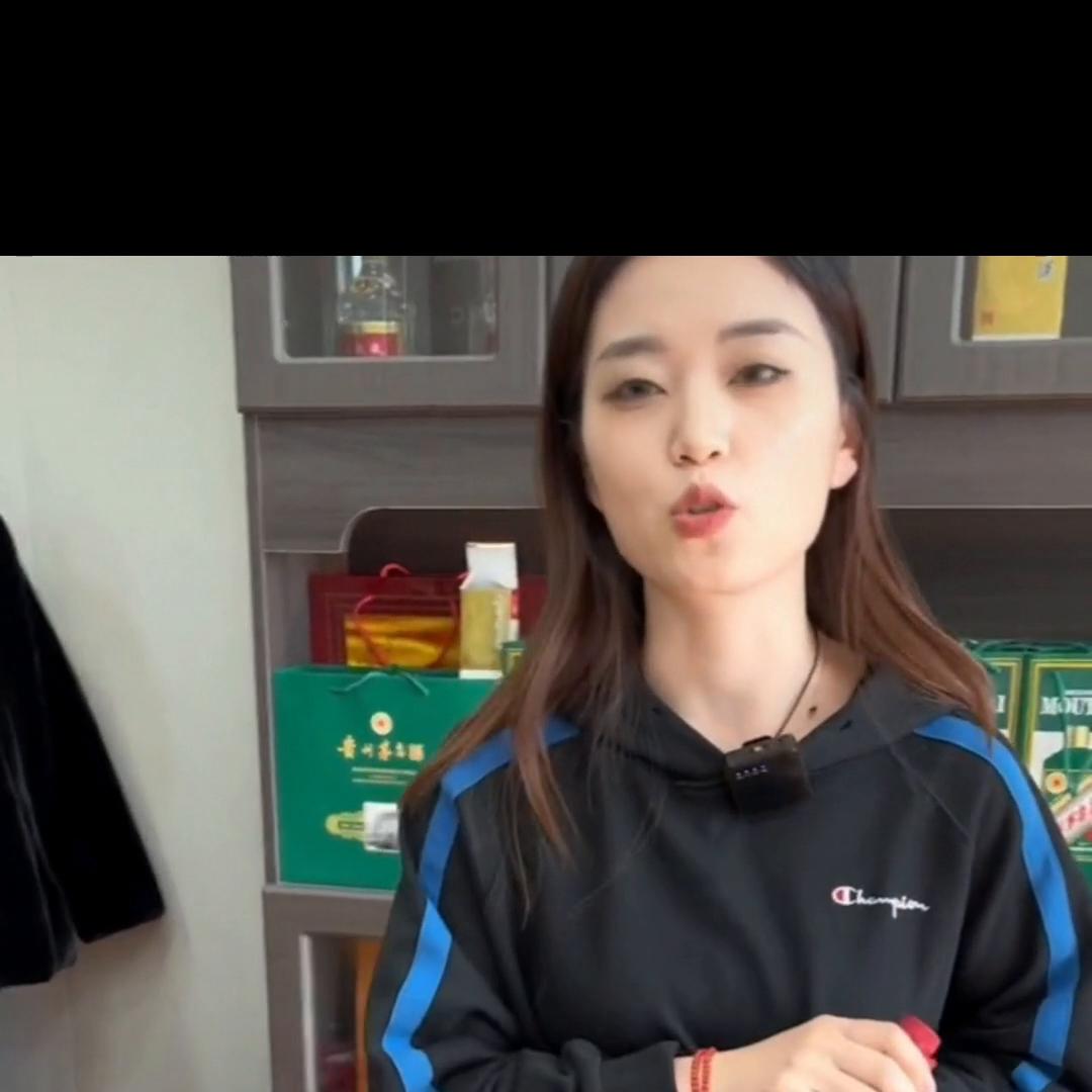 回收黄金名包名表等奢侈品 (回收黄金首饰包包手表奢侈品礼品)