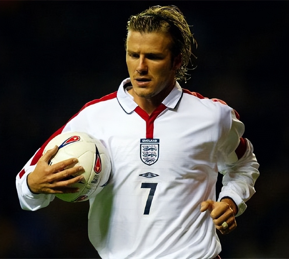 足球为什么这么火,足球最近很火的事件