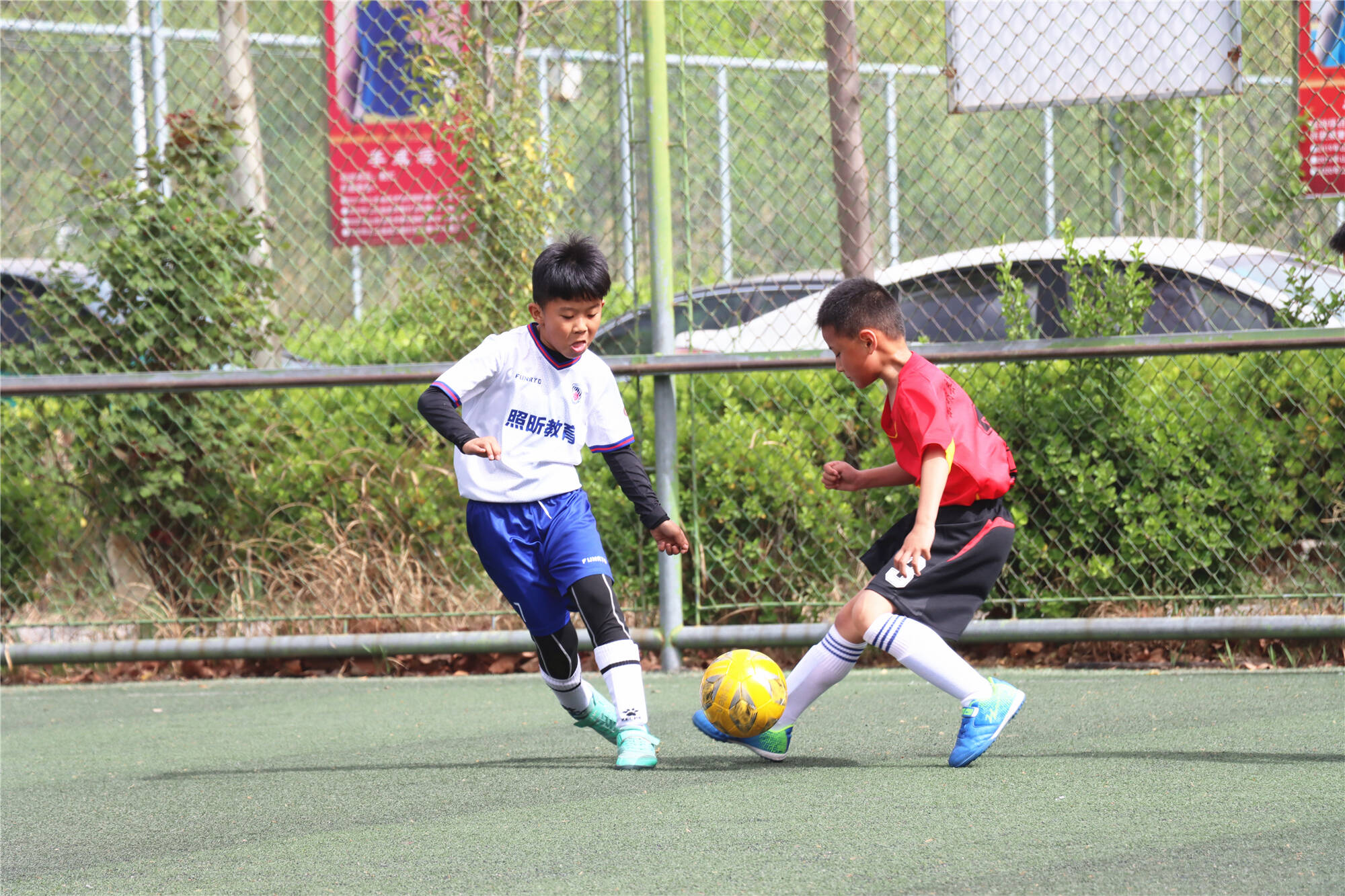 激情四射喜报连连｜山东师范大学郓城照昕实验学校小学足球队参加菏泽市第三届“市长杯”屡获喜报！