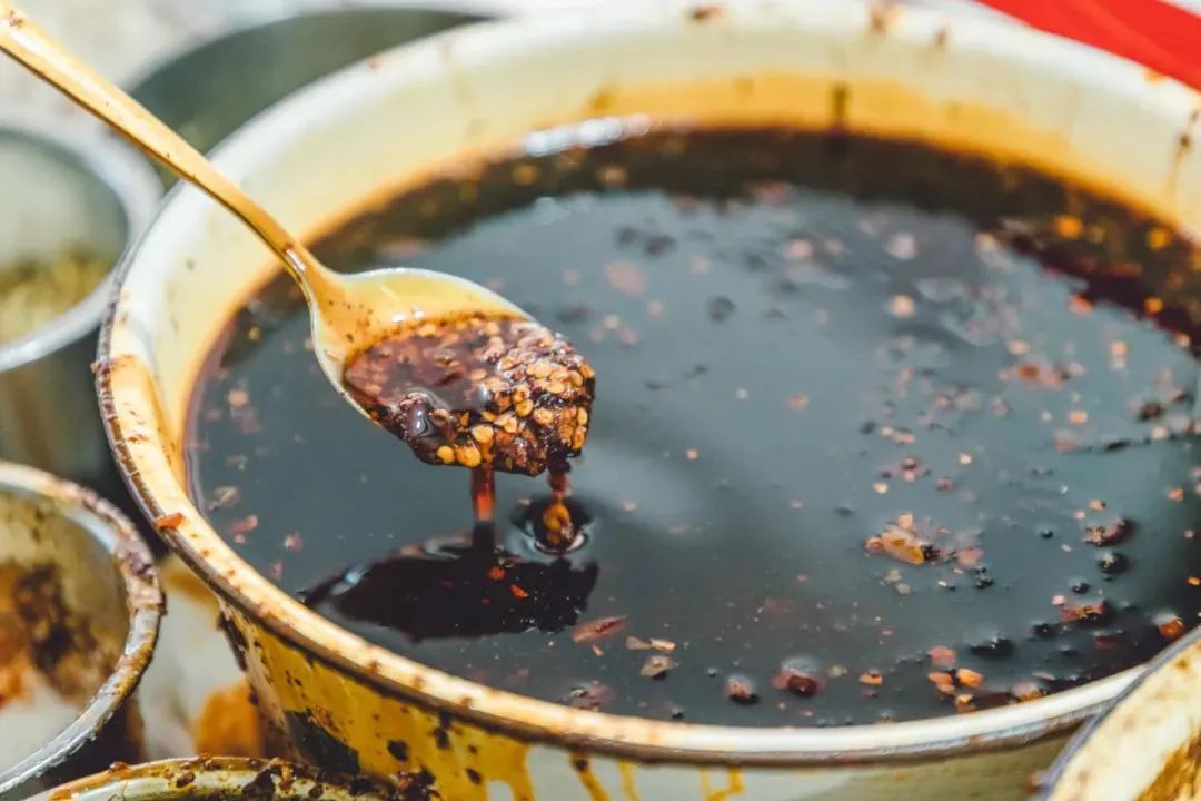 成都推三轮车上菜的苍蝇馆子,吃遍成都100家苍蝇馆子