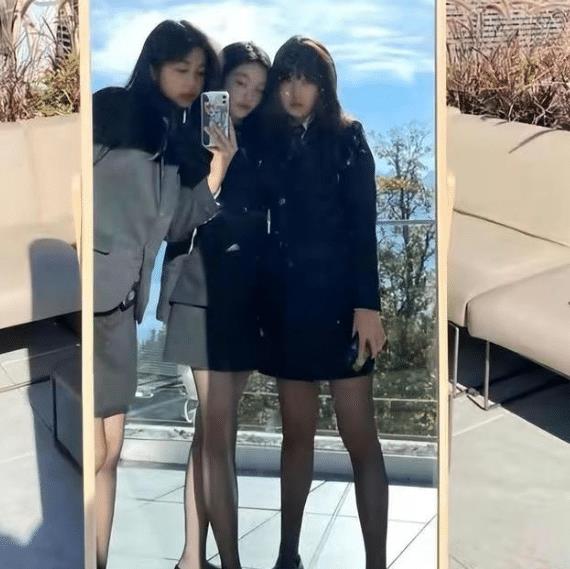 李嫣穿搭,王菲女儿李嫣t恤穿搭