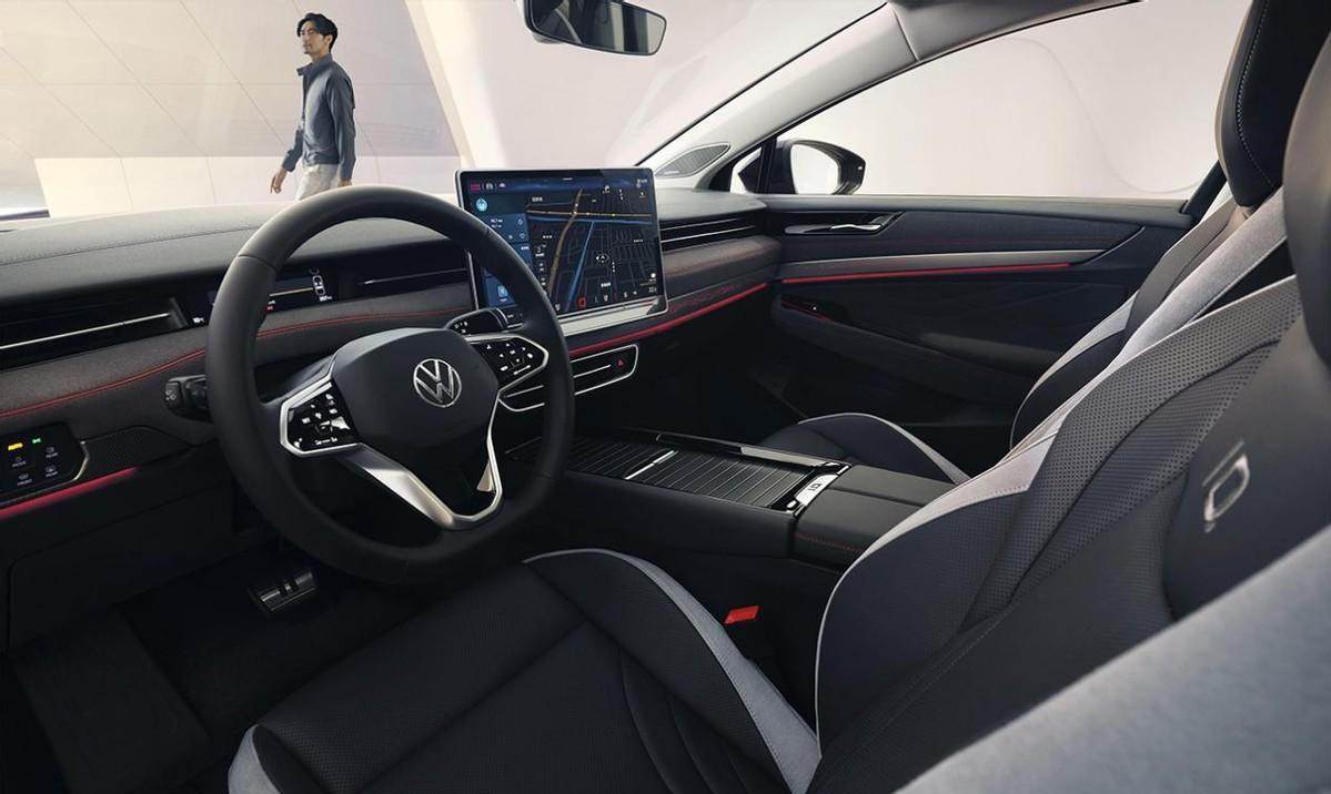 比亚迪汉ev冠军版和迈腾330豪华,一汽大众比亚迪