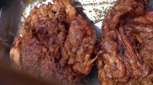 山东小伙摆摊卖零食,山东小哥摆地摊