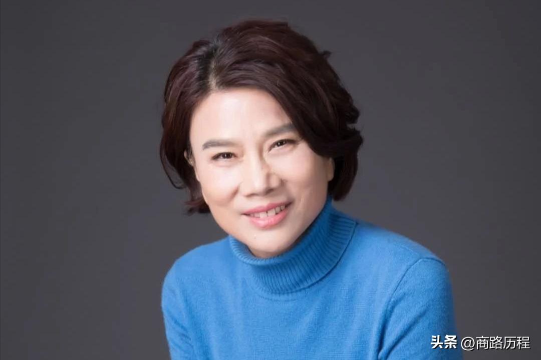 董明珠的创业经历简介,董明珠从一个家庭变成铁娘子