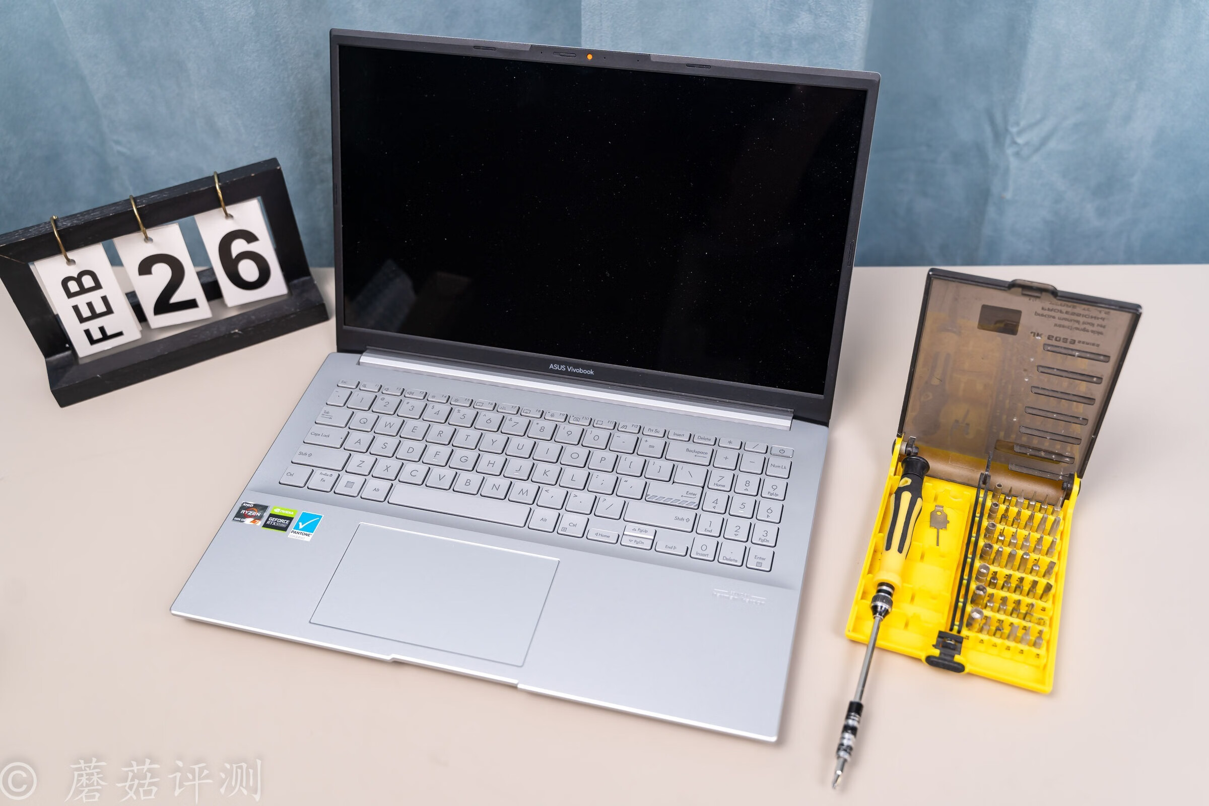 华硕无畏pro15锐龙版和灵耀pro14,轻薄本华硕无畏pro15游戏测评