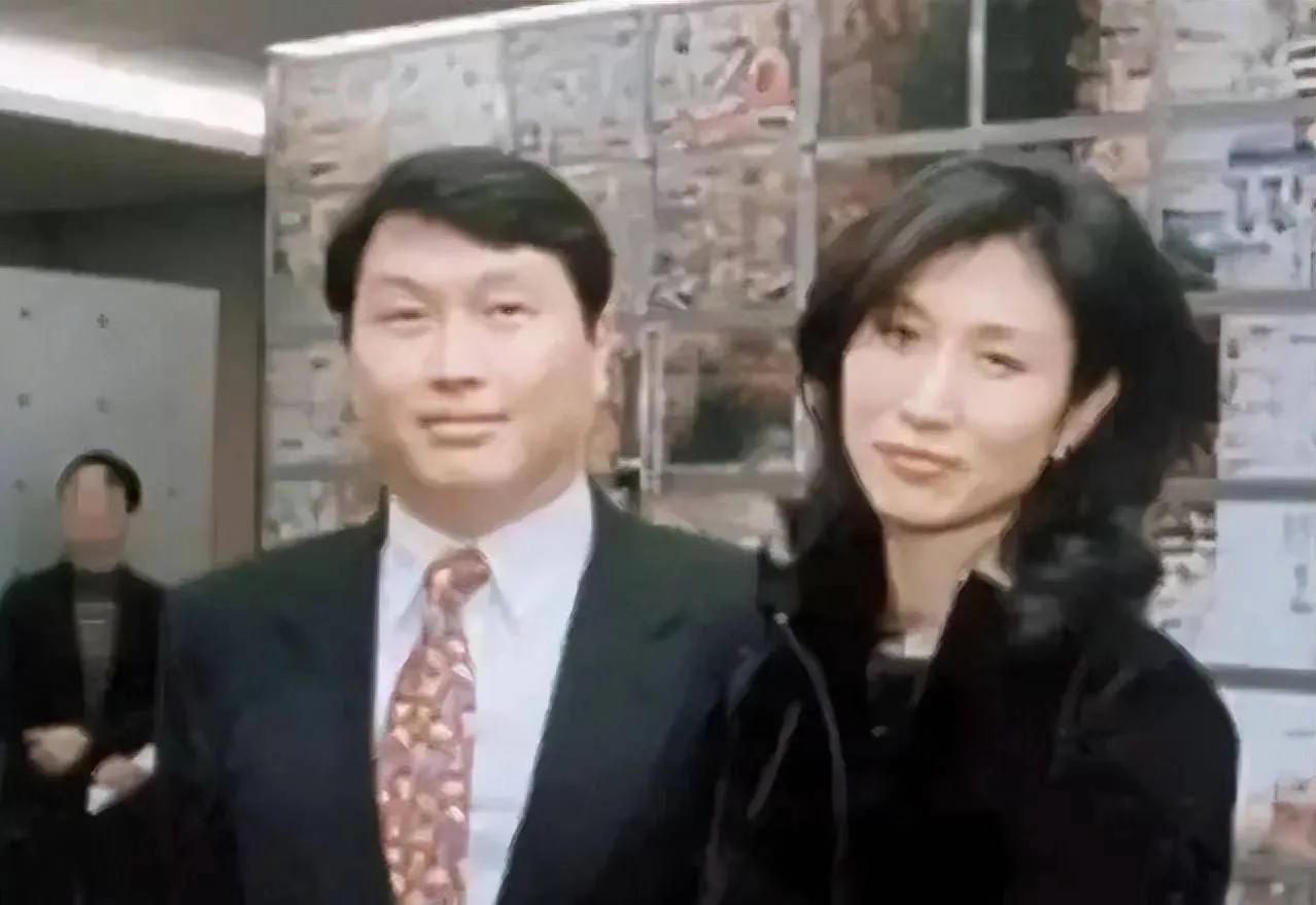 婚内出轨总统女婿，让财阀为她坐牢，做了20年*妇情**后真要上位了？