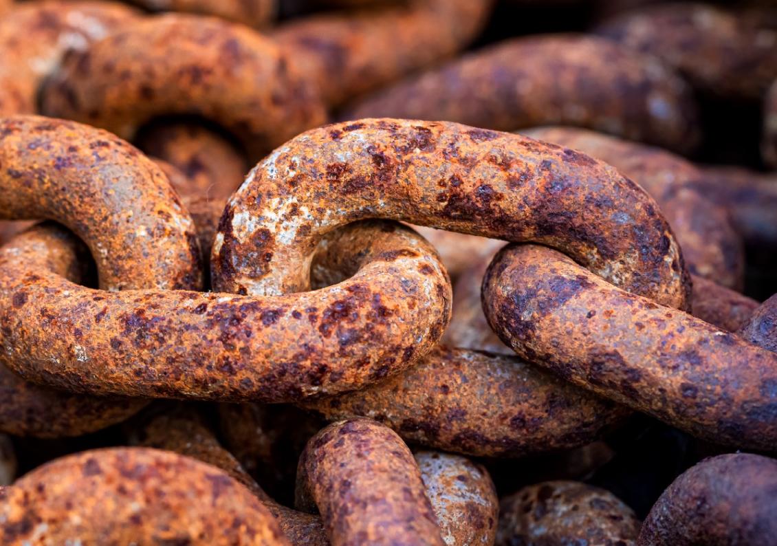 铁锈的危害有多大？一个放满生锈铁器的密室，可以瞬间让人死亡