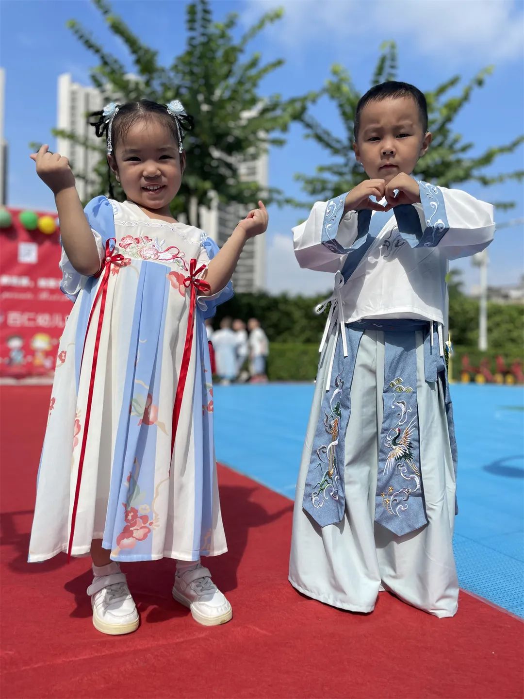 心怀皓月，致敬师恩，百仁幼儿园中秋节教师节双节主题系列活动