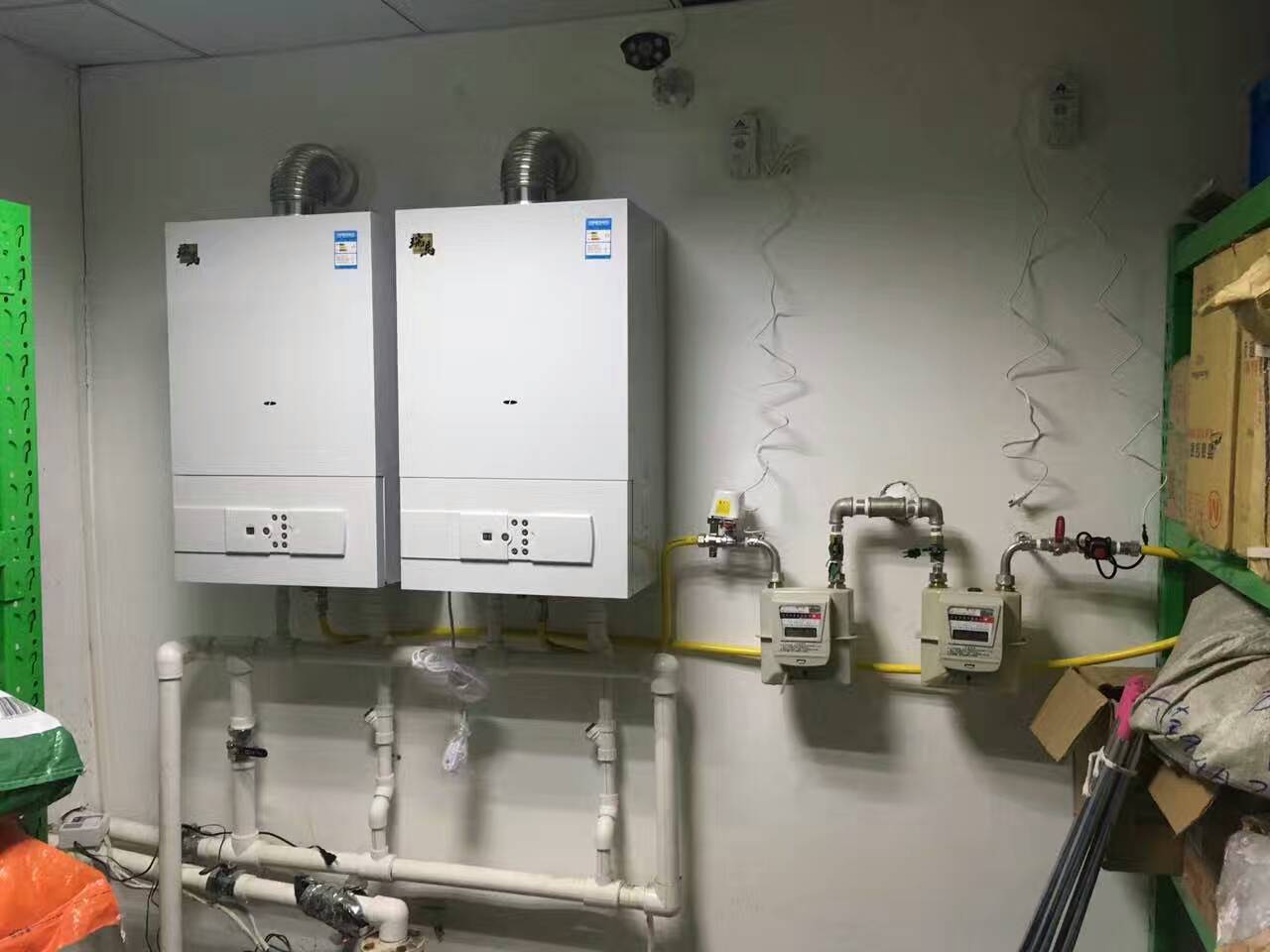 燃气壁挂炉取暖一天不到10块钱,壁挂炉明装暖气片一个月燃气费