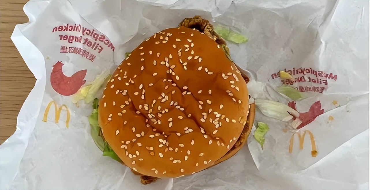 肯德基麦当劳汉堡份量越来越小,麦当劳的汉堡和肯德基的哪个大