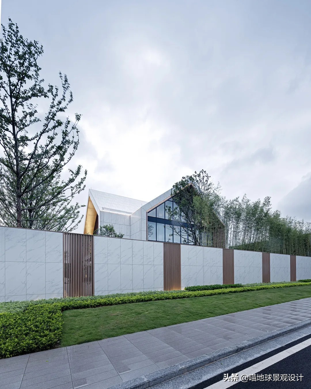 庭院围墙艺术格栅,不锈钢围墙大门格栅图片