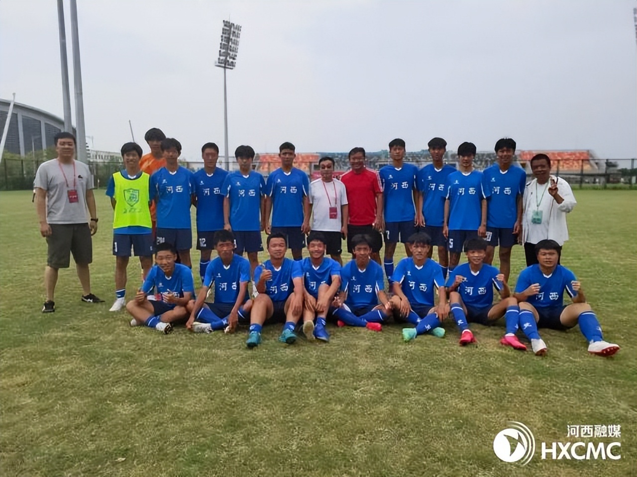 省运会足球精彩瞬间,足球比赛胜利时刻燃爆全场观众