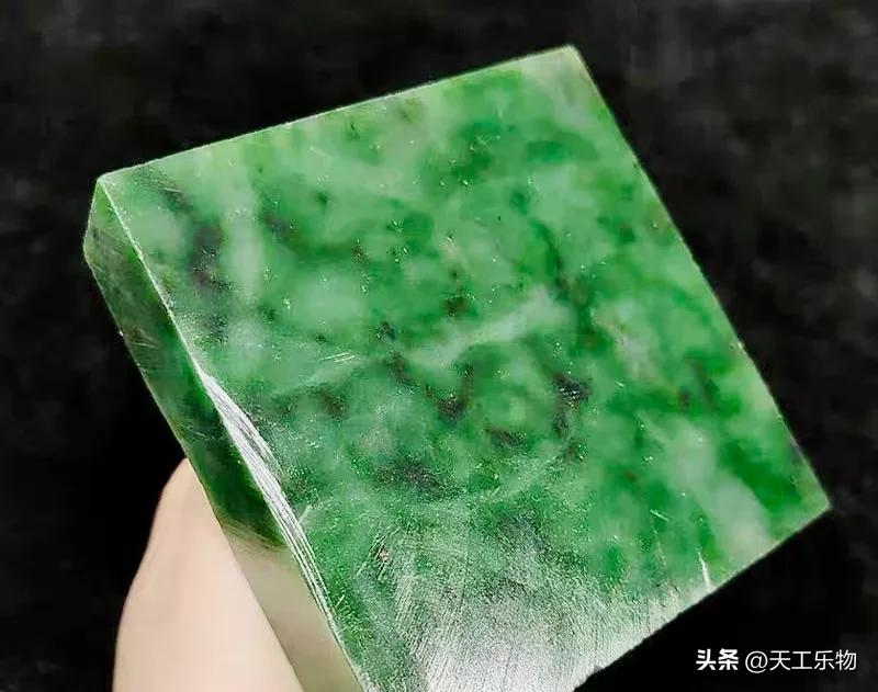 俄碧玉老坑新坑区别,老俄料碧玉和俄料的区别