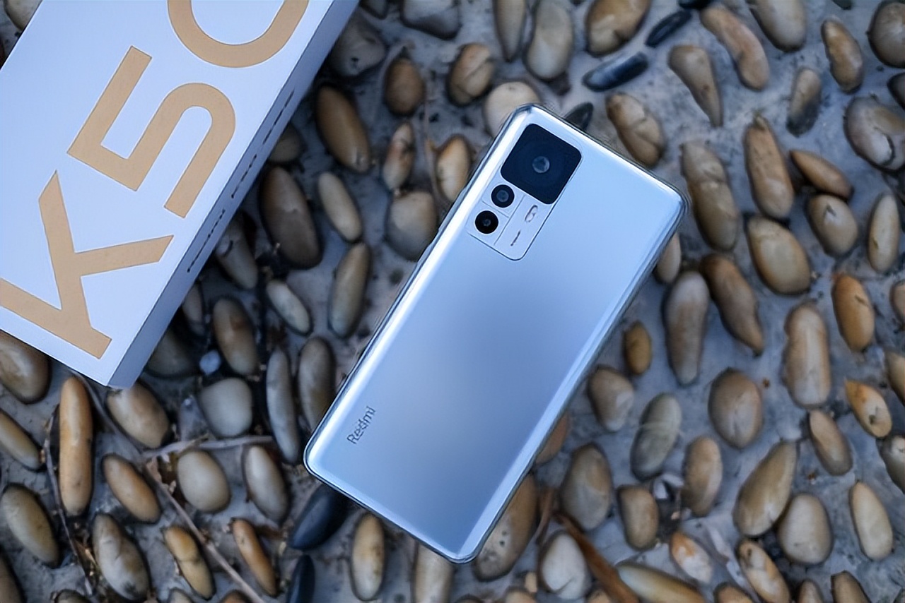 性能又强降价又快，这5款手机可以闭眼买，款款都是良心推荐