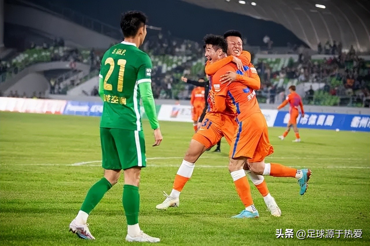 泰山队赛后感谢球迷,泰山队亚冠遗憾失利球迷仍坚守