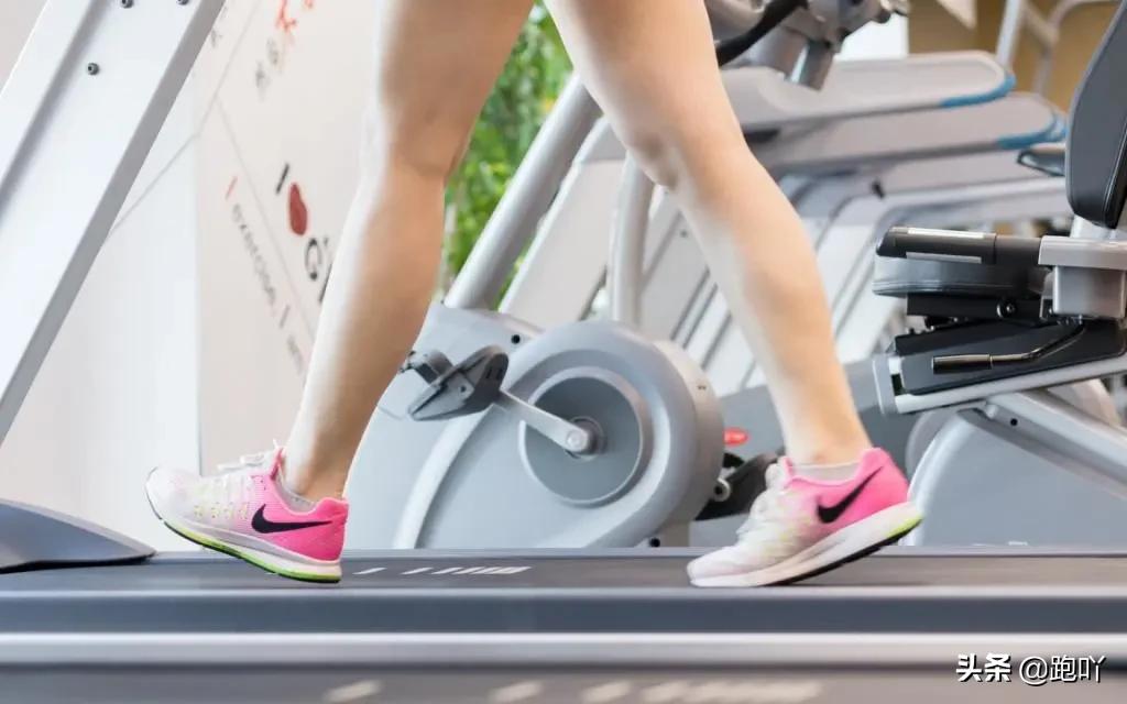 跑步小腿骨头中间疼痛是怎么回事,跑步小腿筋痛用不上力怎么办