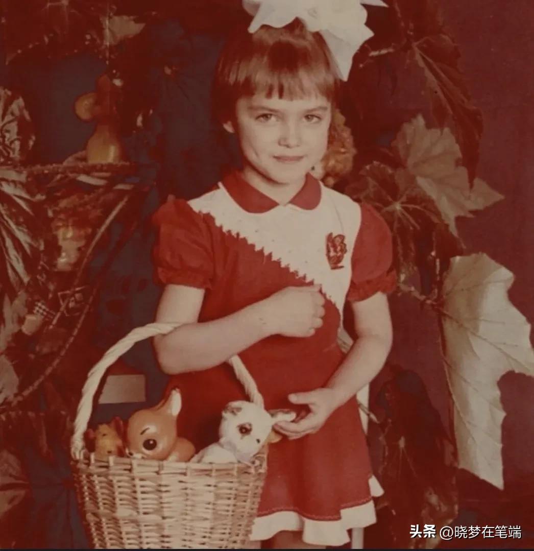 c罗前女友伊莲娜近况,c罗和女友伊莲娜合体照