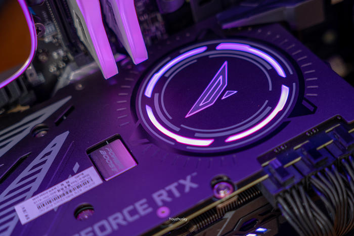 微星z690刀锋可以用1070ti吗,微星z690刀锋钛对比吹雪