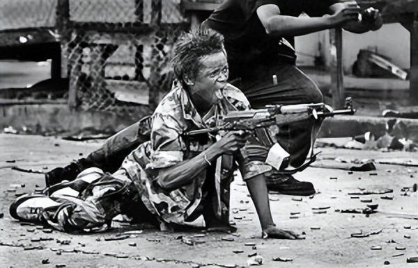 “风流毒枭”覆亡记