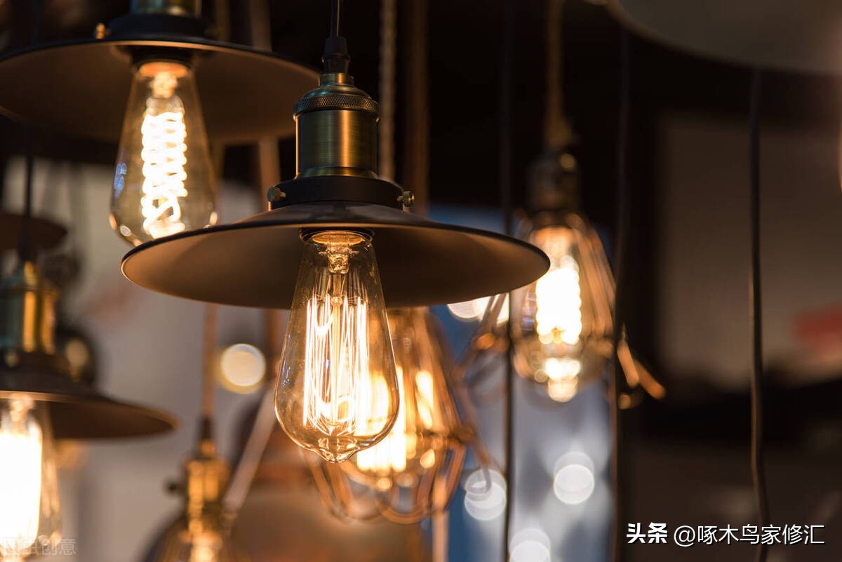 开灯就跳闸维修多少钱,开灯短路跳闸如何维修