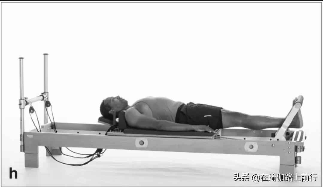 普拉提大器械流动训练,普拉提大器械超人式