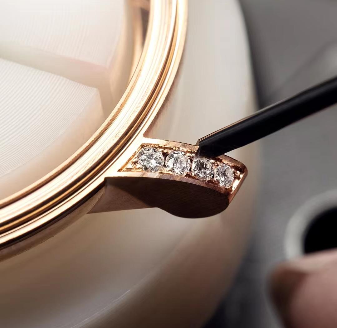 女生的第一只千元大牌手表,女生的第一款手表