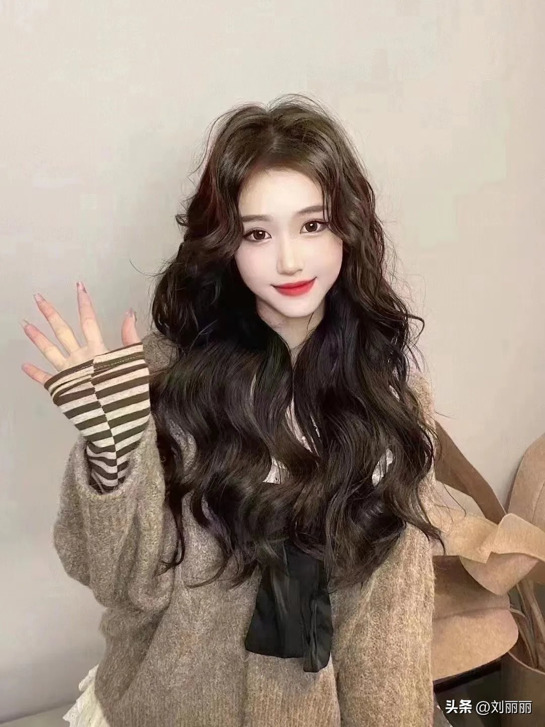 女士碎发中短发型,不用烫的女士中短发型