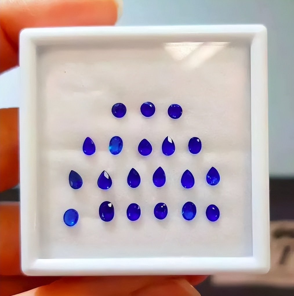 目前发现最大的天然钻石,全球最大的无瑕钻石