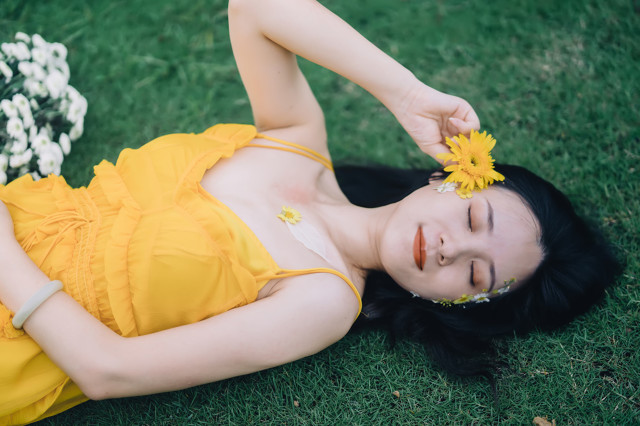 怎么逗女生开心的聊天技巧幽默,和女生聊天的这些技巧你了解吗