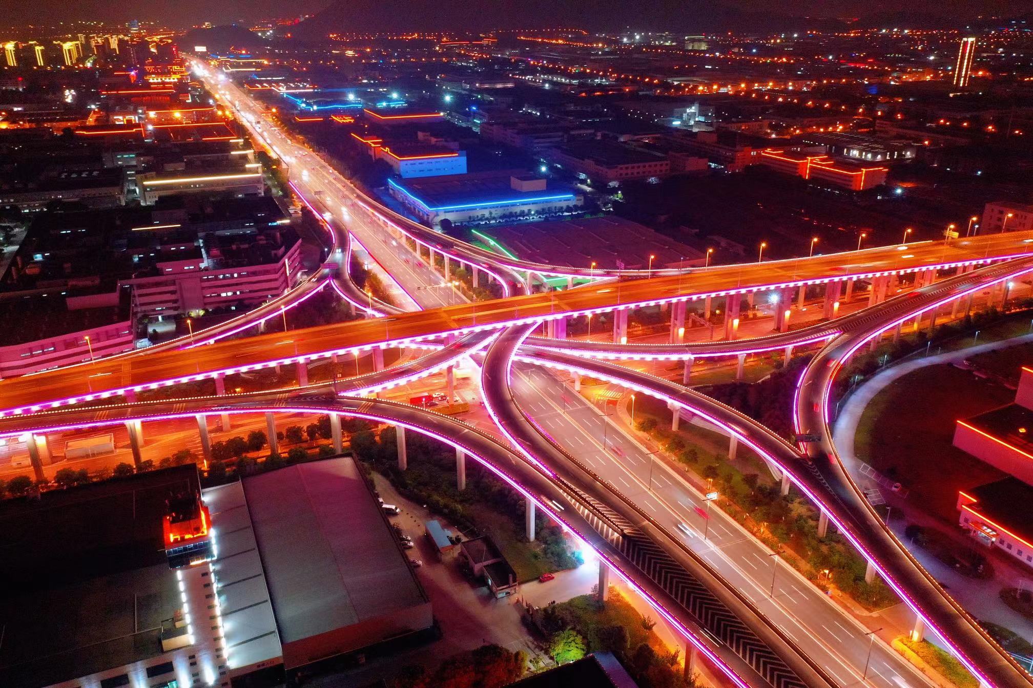 张雪峰为什么搬到苏州,考研名师张雪峰定居苏州