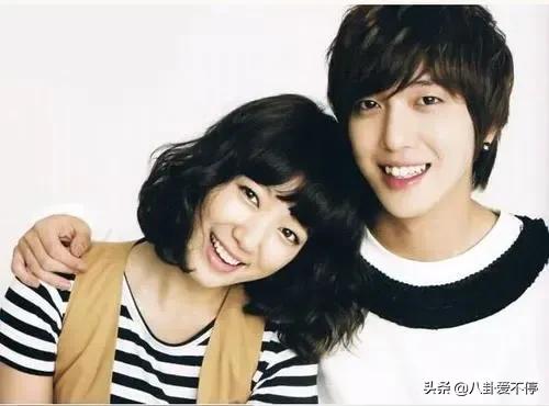 李钟硕朴信惠李敏镐颁奖典礼同台,李钟硕朴信惠李敏镐颁奖典礼现场