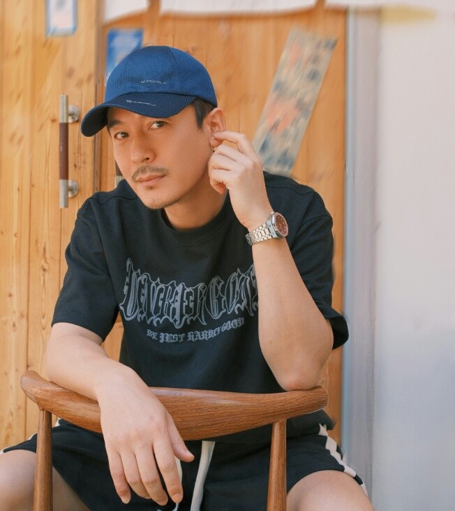 演员王东家暴妻子上热搜，同名主持人无辜躺枪，百度百科急忙修改