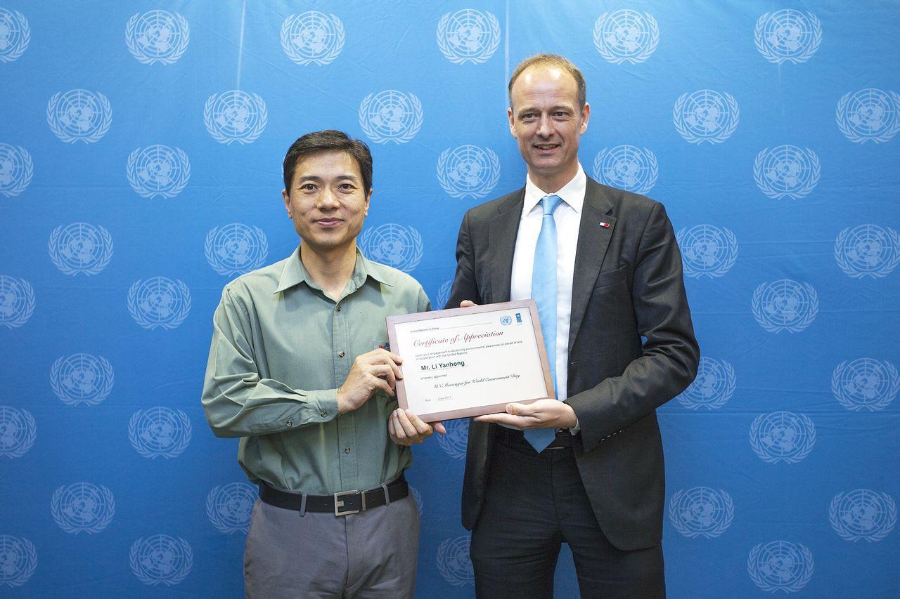 与谷歌分庭抗礼，投入超1000亿研发AI，百度李彦宏到底有何本事