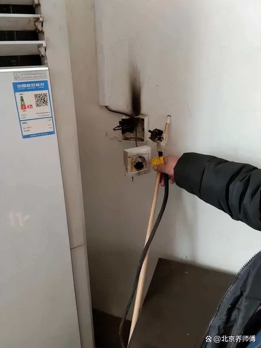 cm6500pfc电路故障维修,二保焊机控制板送丝电路故障维修