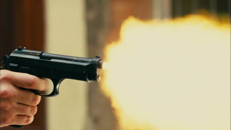 向贩毒和腐败说不！巴西以暴制暴电影《精英部队2》中出现的*器武**