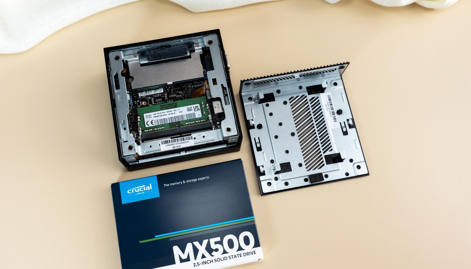 拥有MiniPC华硕PN41后，也就多了一台高清*放播**器+办公神器