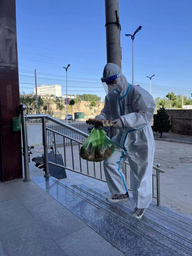 全力以赴尽锐出击——临夏州政法系*战统**“疫”一线显担当