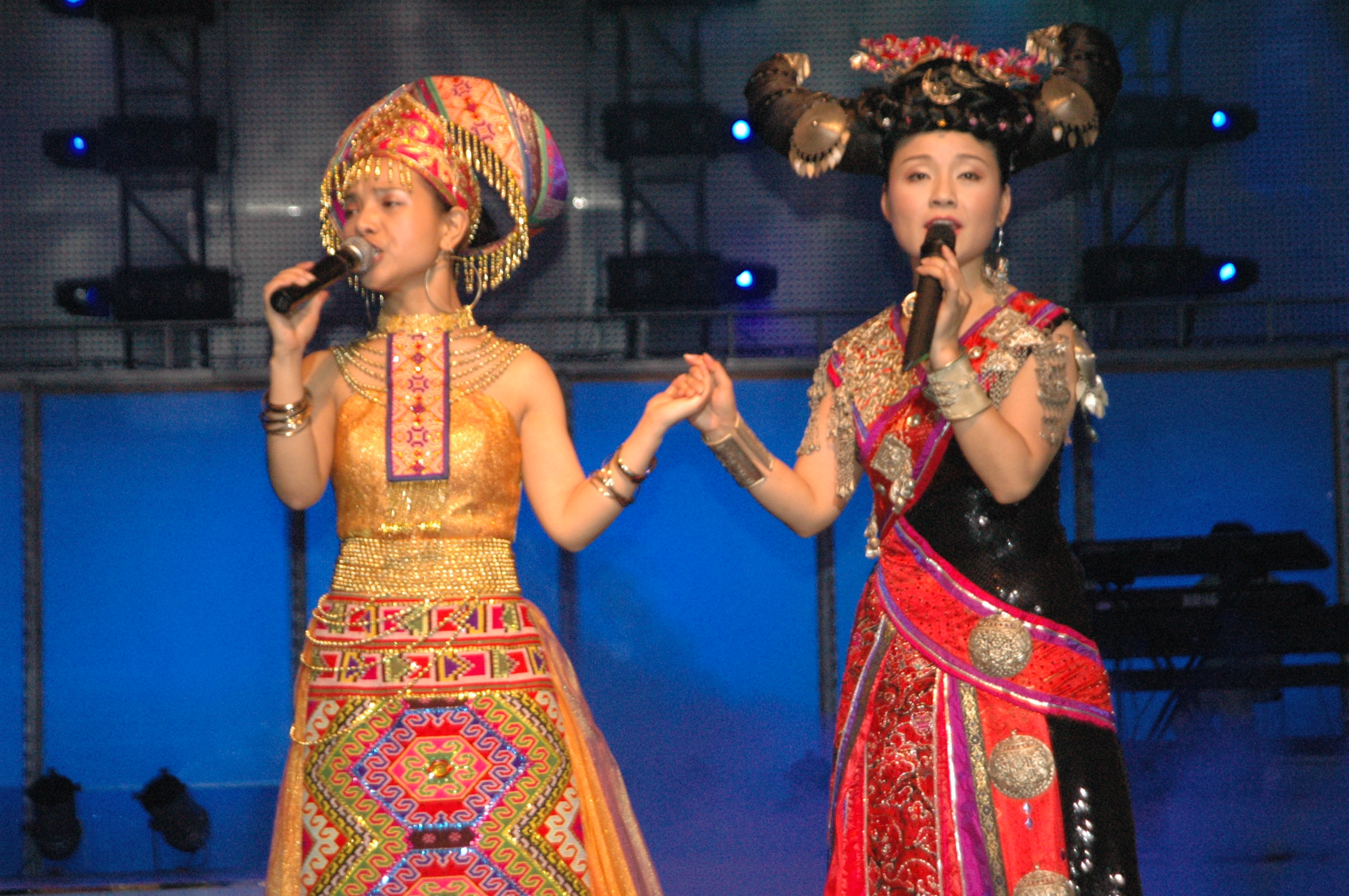 陈涓美声歌曲视频,反串歌手陈涓男女声随意切换