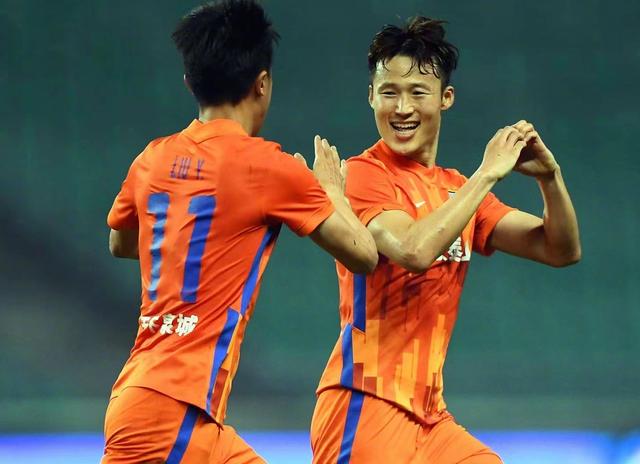 鲁能引援郝伟表态,23赛季第一场鲁能郝伟赛后发布会