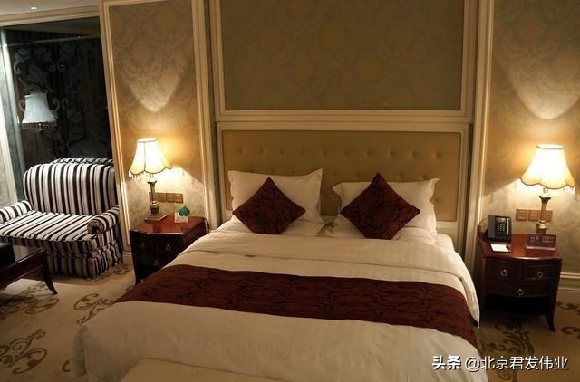 宾馆房间用网络信号放大器,民宿酒店走廊安装网络信号放大器