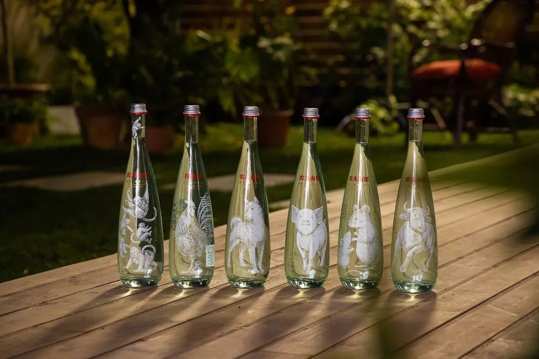 百岁山矿泉水有几个包装,百岁山矿泉水瓶子设计理念